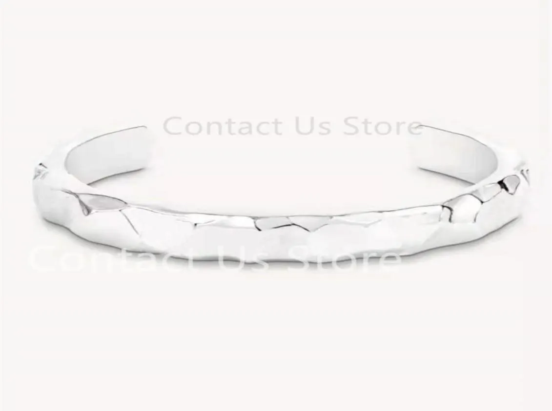 Bangle M00332 Luxury 2021 Bracelet irrégulier Highend Brand Presbyopie Charme Accessoires Car Pendre Dames Gift For Women8501051