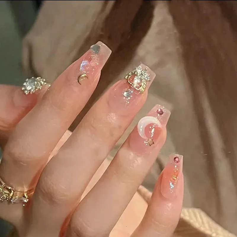 24 pezzi da pressa rosa indossabile su unghie finte punte con colla falsi chiodi Design Butterfly Lovely Girl che indossa strumenti 240423