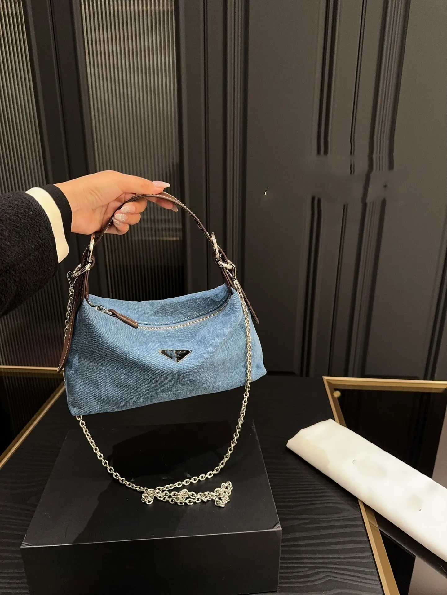 DHgate Womens Denim Drawstring Bag Fashion Retro Single Shoulder Hand Crossbody Bag High Quality Underarm Bag Bags Luggage Accessories