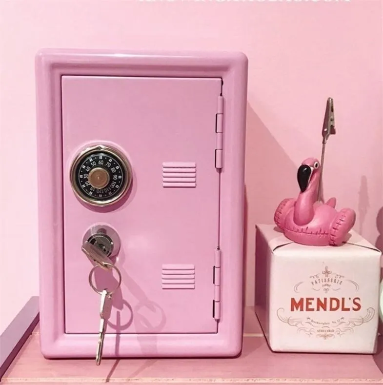 WG Ins Safe Box Pink Decorative Savings Piggy Bank Metal Iron Mini Gabinete de almacenamiento de dormitorios Dinero Kawaii 2109145748857