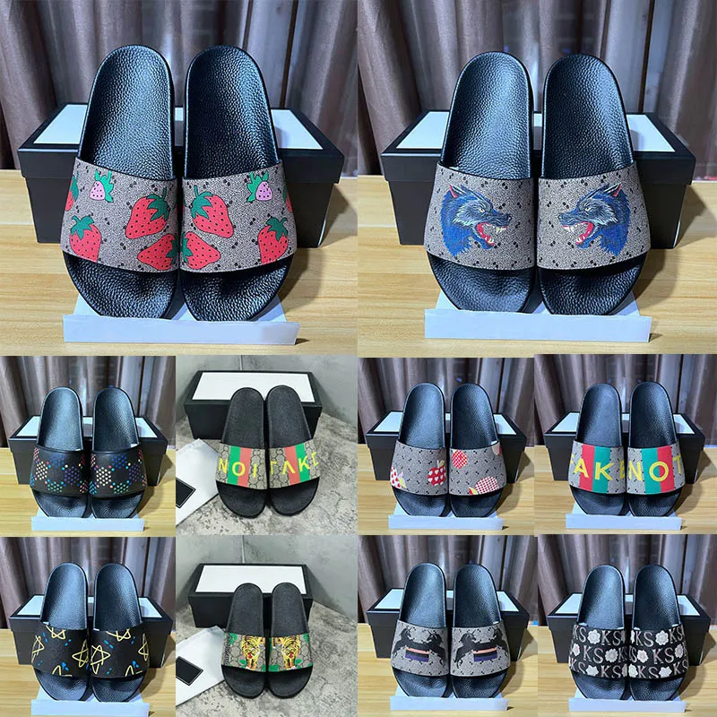 2024 Nouvelle mode Top Quality Designer Men Femmes Sandales avec des chaussures de fleur Tiger Snake Imprimer Stume Summer Large Slipper taille taille 35-45