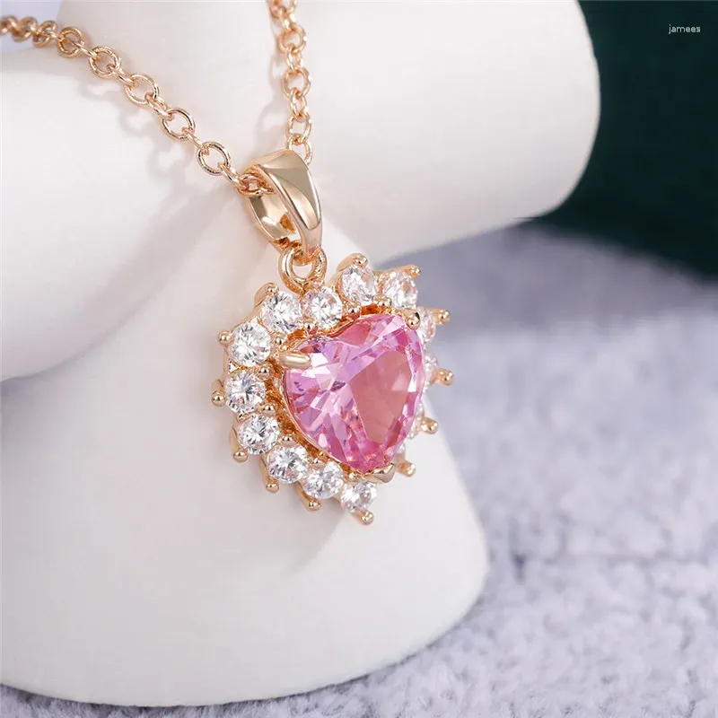 Pendant Necklaces 2024 Simple Pink Color Crystal Heart Pendent Necklace For Women High Quality Golded Bridal Gifts Jewelry