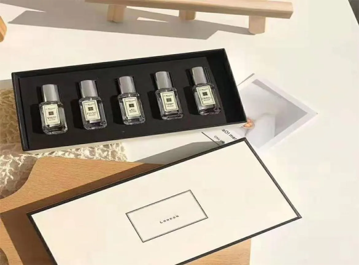 Femmes de parfum Set à cinq pièces Spray en édition limitée Suit en édition longue parfum de haute qualité Choix merveilleux de l'actuel rapide del9970516