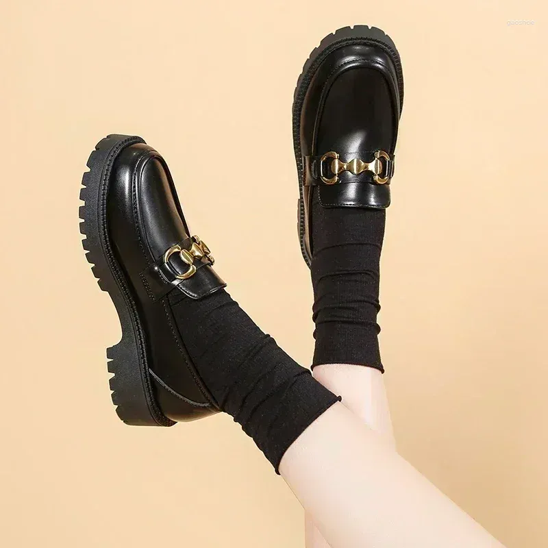 Dress Shoes Ladies On Sale 2024 Slip Women Pumps Autumn Round Toe Metal Decoration Casual Solft Leather Comfortable Loafers