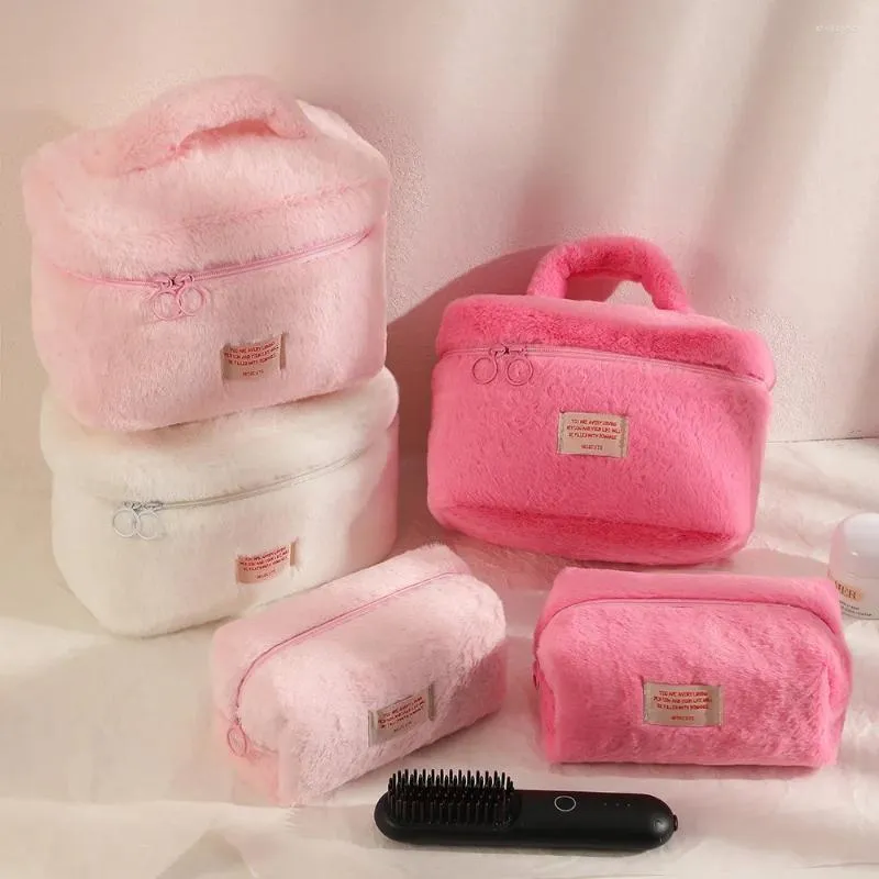 Sacs de cosmétiques Capacité coréenne grande moelleuse en peluche portable Bagsolide Couleurs de toile de toilette Sac Étudiant Rangement de soins de la peau minimaliste pour femmes