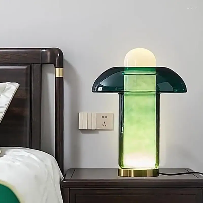 Tischlampen Nordic Creative Glass Desk Lampe Design Minimalistischer Modellraum lebendig Schlafzimmer Nacht