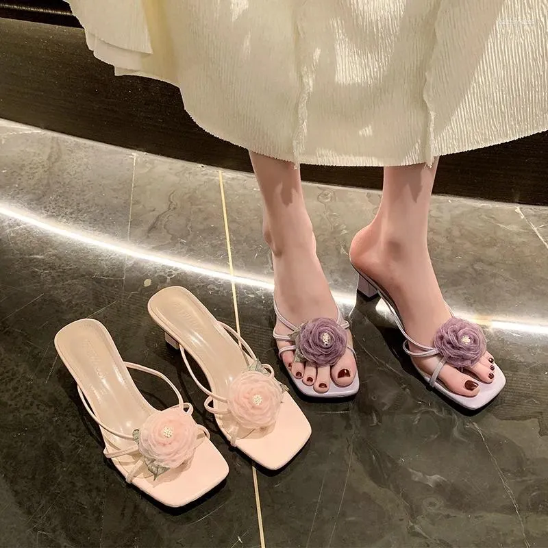 Slippers Women 2024 Summer Open Abert Toe Sandals de salto alto elegante