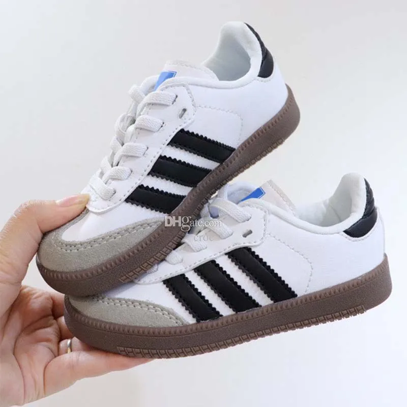 Chaussures pour enfants Sneakers Designer Casual Running Toddlers Preschool Athletic Boys Girls Children Youth Shoe Runner Gum Trainers Black White Taille 24-37 Q29L #