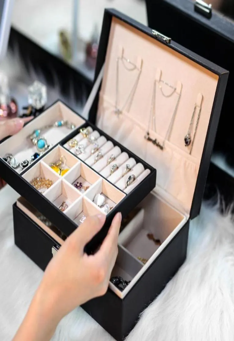 Große Doppelschicht -Schmuck Organizer Ohrring Anhänger Halskette Aufbewahrungsbox PU Lederbrillen Watch Women Cosmetics Lippenstift Box Y12977459