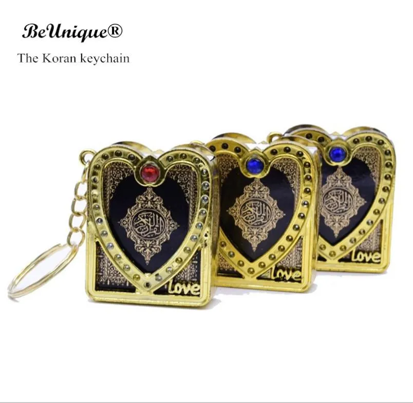 Nowy złoty heartshape mini arabska wersja Koran Książka wisiorka klęska Kreki The Koran Pisma Keyring Difts Islam Religijna 7196474