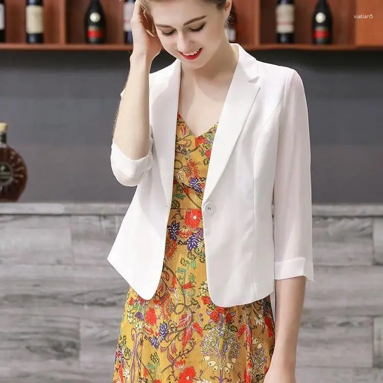 Kadın Suits Kadınlar Kore İnce Moda Takım İnce Şifon Kısa Tek Düğmesi Lady Ofis Küçük Ceket Üstleri Ol Professional B14