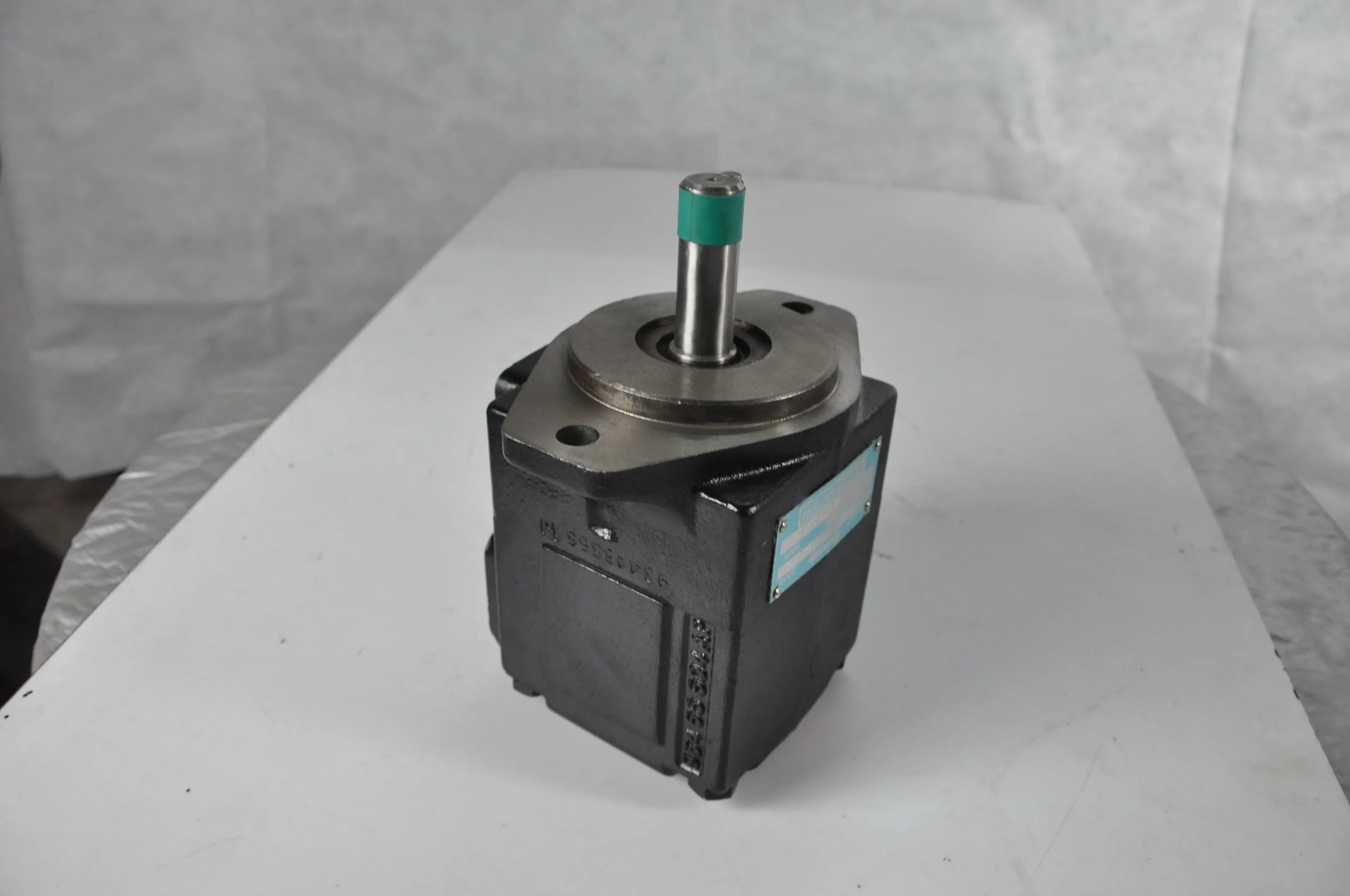 Pompes à pression hydraulique T6C-012 / 014/017/020/022/025/028/031-1R00-A1 / B1 Pompe à double palette