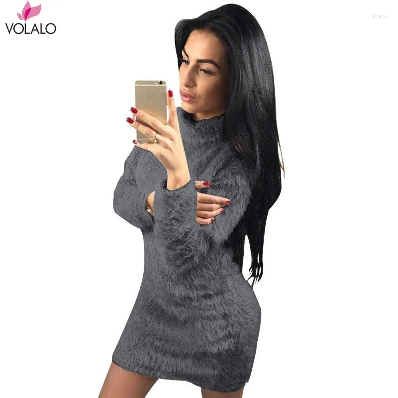 Lässige Kleider 2024 Frühling Herbst Winter Women Pullover Kleider Mode Woll Quasten haarige Laternenhülle Strick -Randparty