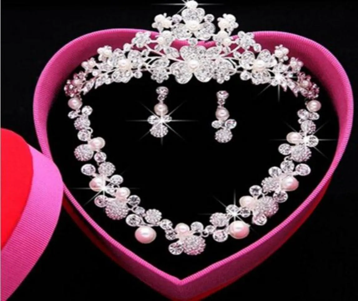 Nieuwe bruidsjuwelen sets kristal bruiloft kroon oorbellen ketting accessoires mode hoofdtooi bruidsaccessoires4467143