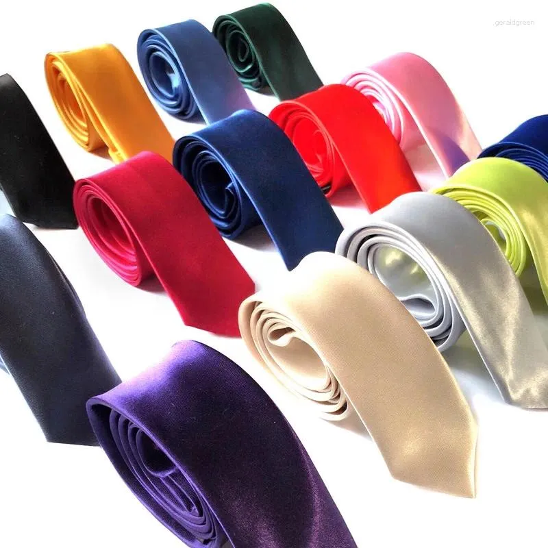Bow Ties Men's Business Jacquard Slim Tie British Classic Couleur solide accessoires de mariage décontracté