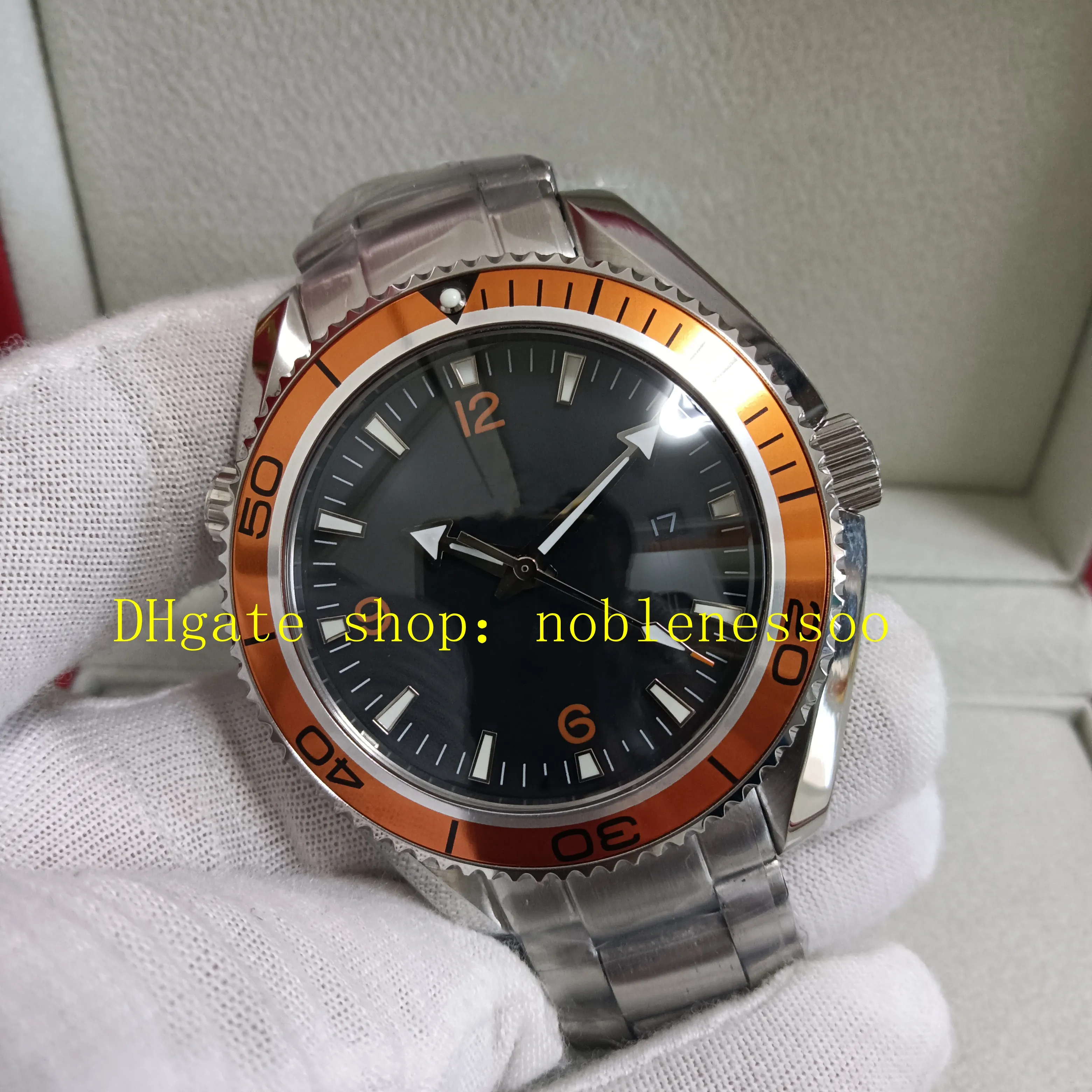 オリジナルのボックスウォッチ付き5色メンズオレンジベゼルブラックダイヤル42mm 600mスポーツステンレススチールブレスレットプロフェッショナル007アジア自動機械時計