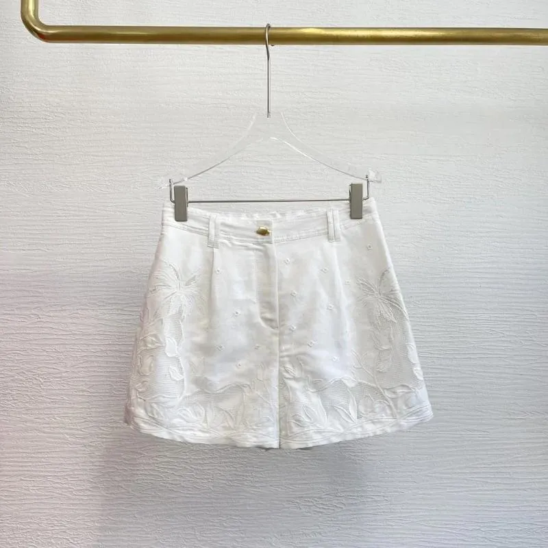 Shorts femininos 2024 White de alta qualidade bordando elegante casual mulheres que combinam