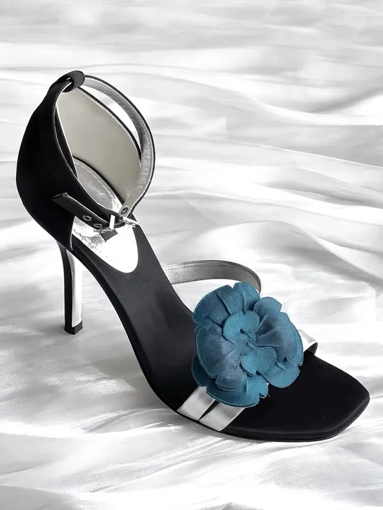 Sandali aperti blu fiore a spillo tacchi alla caviglia copri il tallone di moda femminile cavo scarpe ad abito estivo singolo