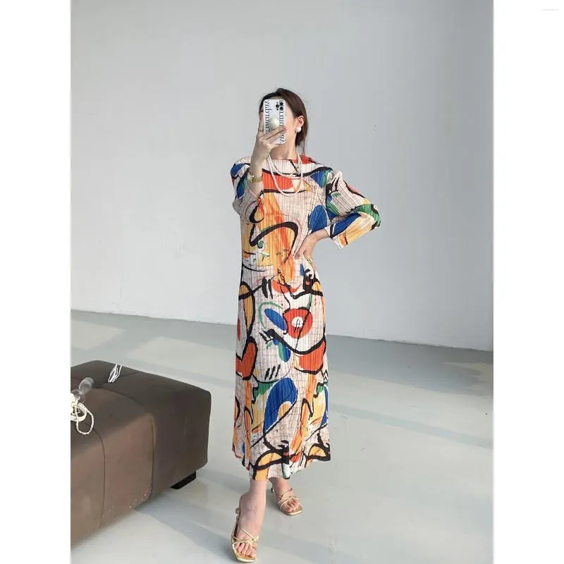 Повседневные платья женская мияке с плиссированной модной модной высокой растяжкой винтажной граффити