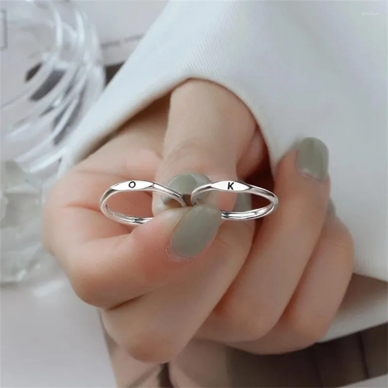 Klusterringar mode silver färg initial för kvinnor män 26 a-z bokstav alfabetet par öppna ringfinger vänskap födelsedag smycken gåva
