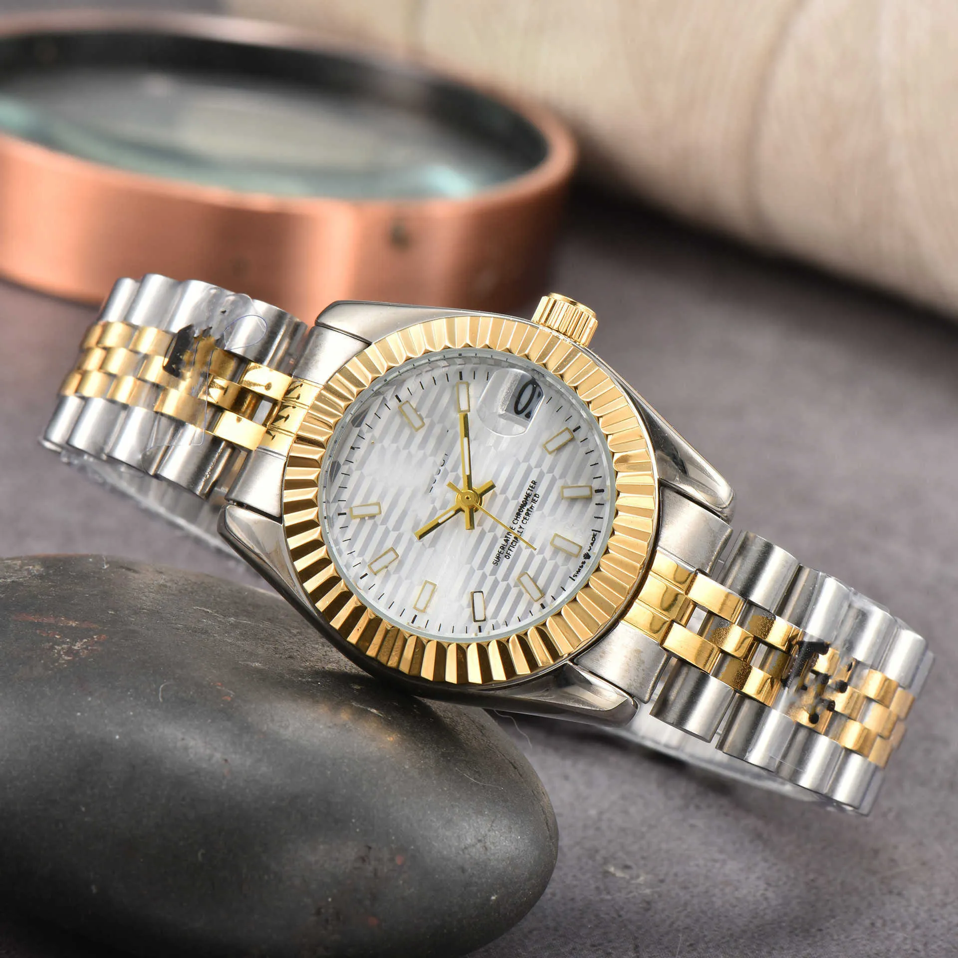 Zegarek zegarków AAA 2024 NOWA MODA LAOJIA STRONY WOMENTOWY Kwarcowy zegarek kwarcowy jest gorący sprzedaż