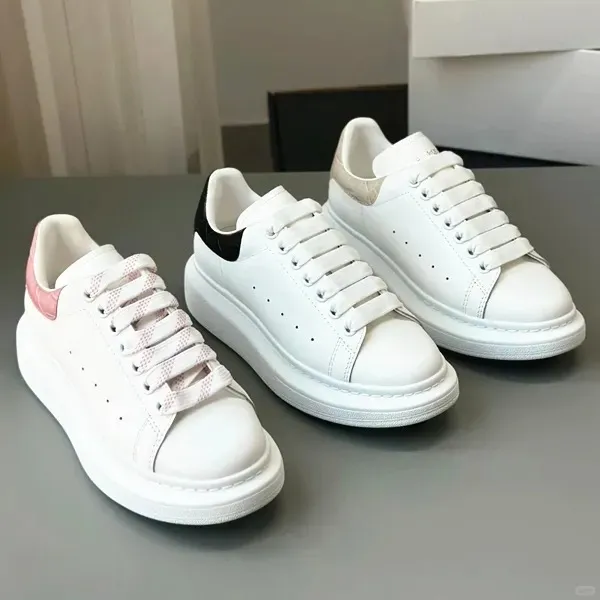 Nieuwe ontwerpers Casual schoenen Lace Up Luxe Dames Men Sneakers Platform Sole Wit Zwart Leer Velvet Suede Trainers Maat 35-45