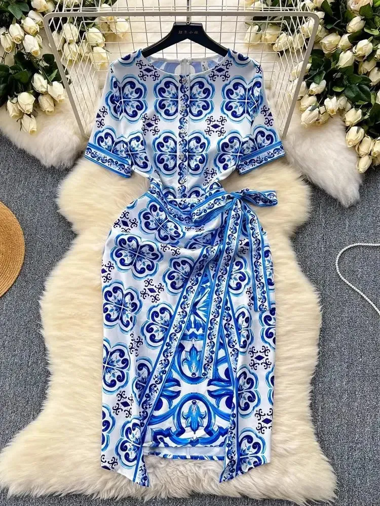 Jaemrary Summer Holiday Print Robe Femme Blue blanc Porcelaine Floral Robe Bandage à manches courtes Lace Up Wrap Midi Vestidos Tissu 240429