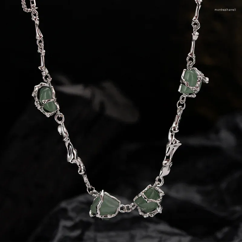 Hängen mlken kinesiskt bambu halsband kvinnors s925 sterling silver nationell cool temperament dra grön dongling jade