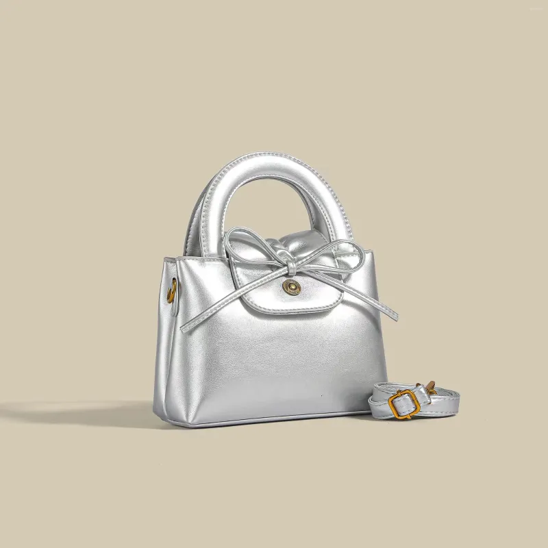 Torby na ramię niszowy designer luksusowy bok plisowany mała kwadratowa torba wykwintna wszechstronna torebka urocza dziewczyna telefon komórkowy