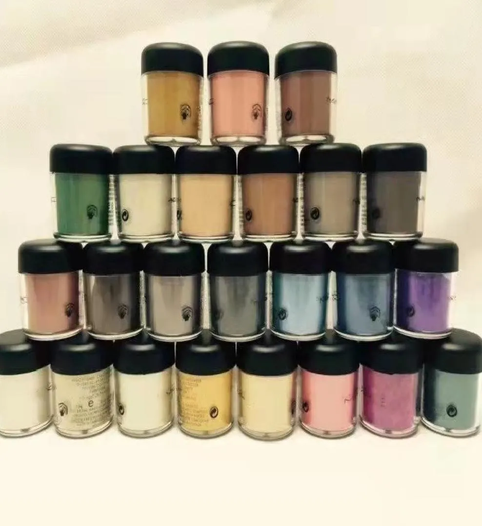 2021 Makeup Matte Pigment 24Color Eyeshadow Pigments 75G Löst singel Eye Shadow With English Name 12pcs7339128