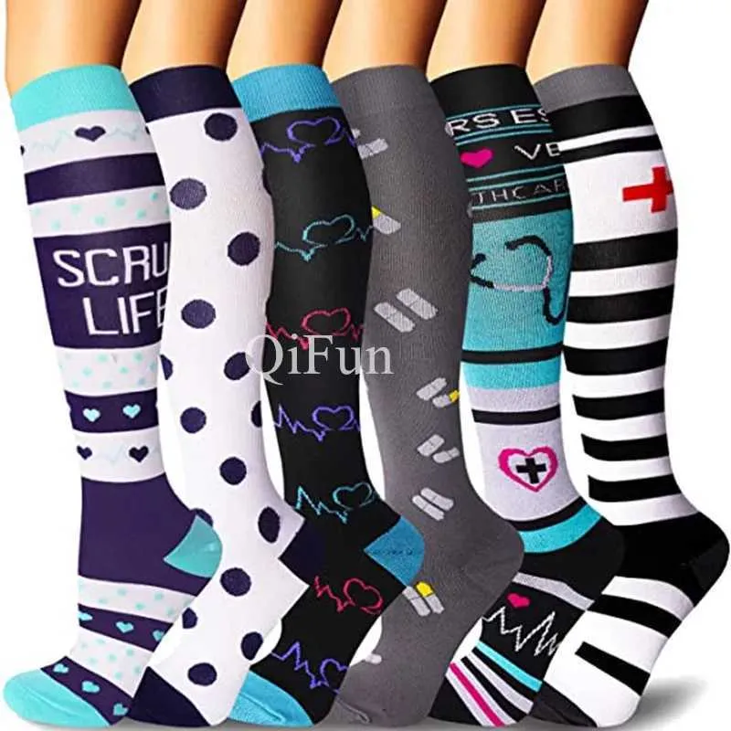 Socks Strumpfkrankenschwester Kompressionssocken für Männer Männer Sport Socken Athletic Flight Travel Outdoor Radsportstrümpfe Y240504