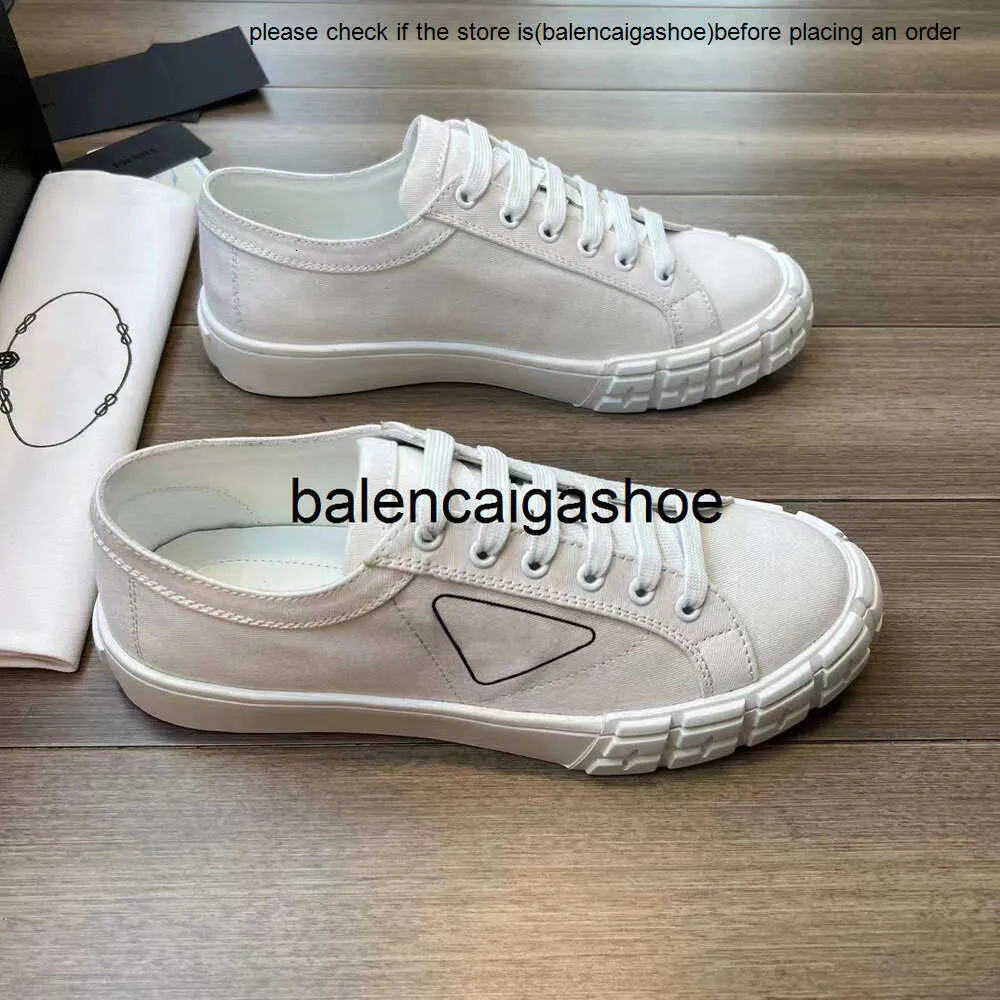Canvas fabric shoes on sale