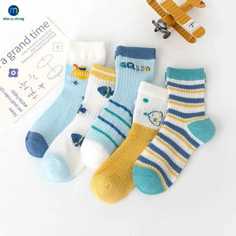 Chaussettes pour enfants 5 paires / lot Nouveau bébé garçons filles Girls Spring Summer Mesh Cotton Children Choches Modèle pour enfants Accessoires pour tout-petits Miaoyoutong Y240504