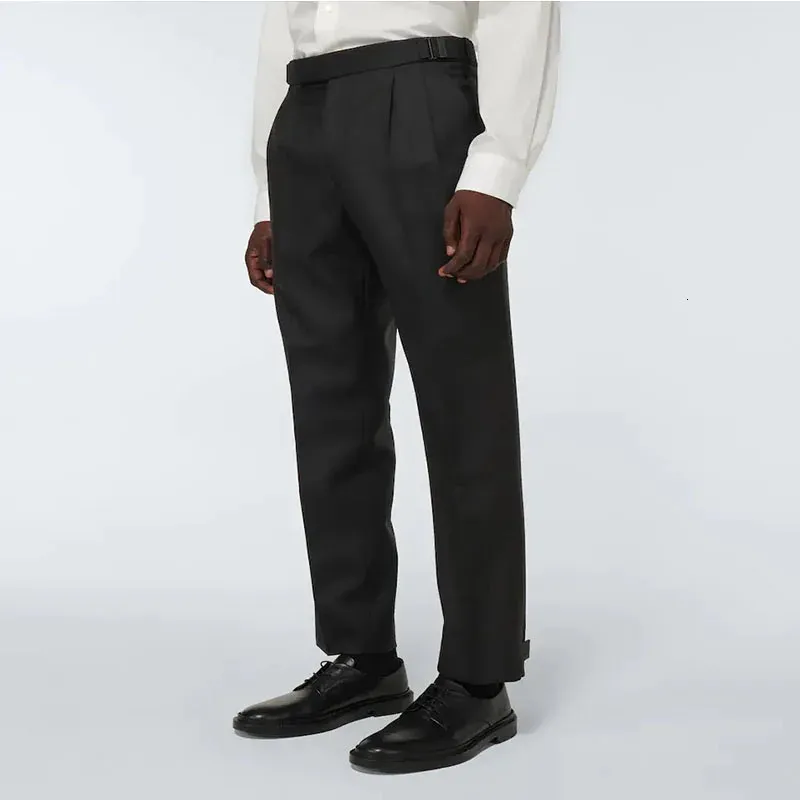 Hommes pantalon plissé droit noir