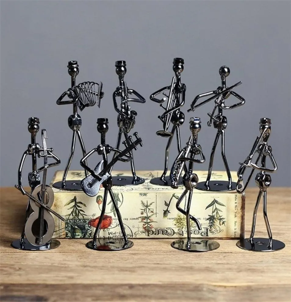Set van 8pcs Mini Band Sculpture Musical Instrument Figurine Ornament Iron Music Man Figurines Home Decoration Christmas Gift T20034659796