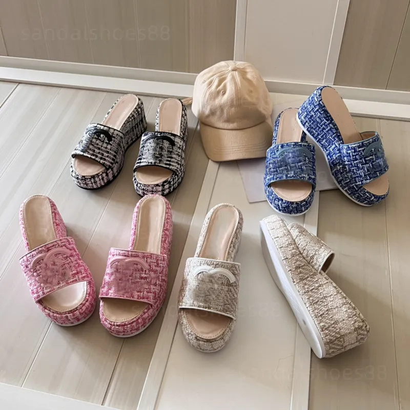 DHgate Designer Tweed Wedge Sandals for Women Chunky Block Heels Slide Slippers Shoes Accessories
