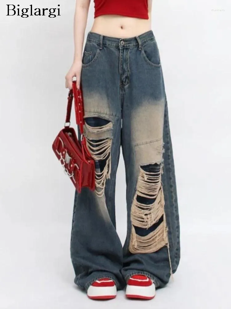 Jeans pour femmes printemps d'été rétro longue longue jambe pantalon femme irrégulière trou de mode plissée plissée pantalon coréen pantalon femme de style coréen