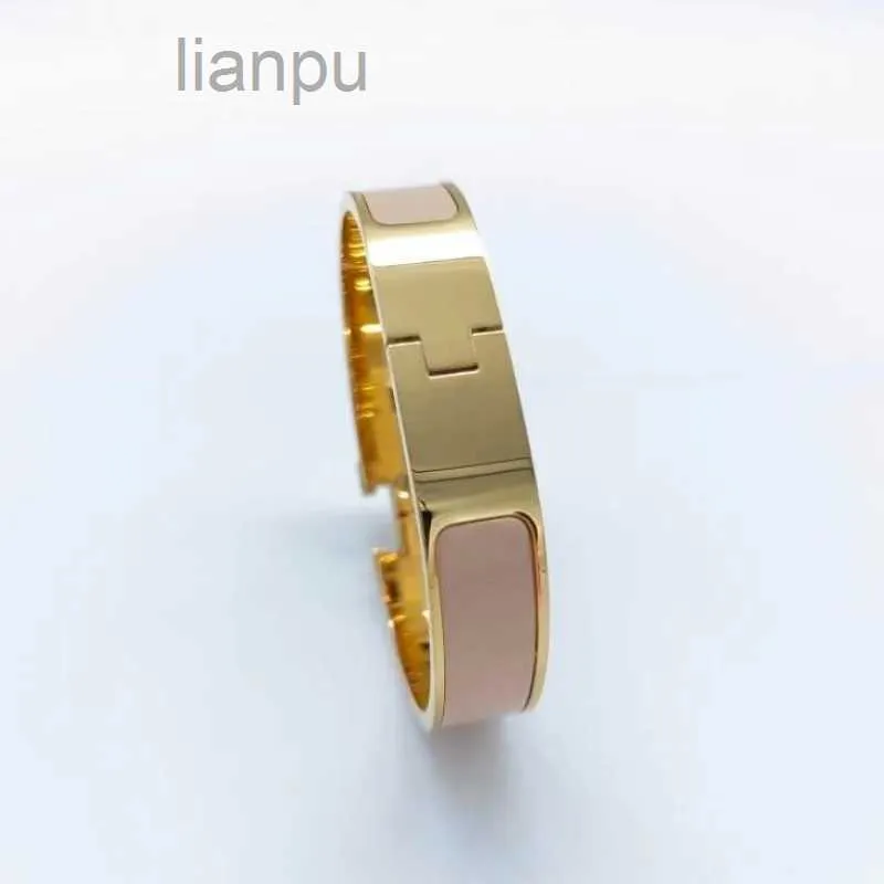 Classsic Designer Bracelet Letter Bracelets Woman Bangle Stainless Steel Man 18 Color Gold Buckle 17/19 Size for Men and Fashion Jewelry