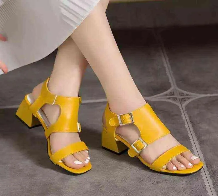 Sandels Women Shoes Summer New Fashion Open Toe Modern Roma Sandals Med Trick Heels Black White Yellow Footwear 2203031904436