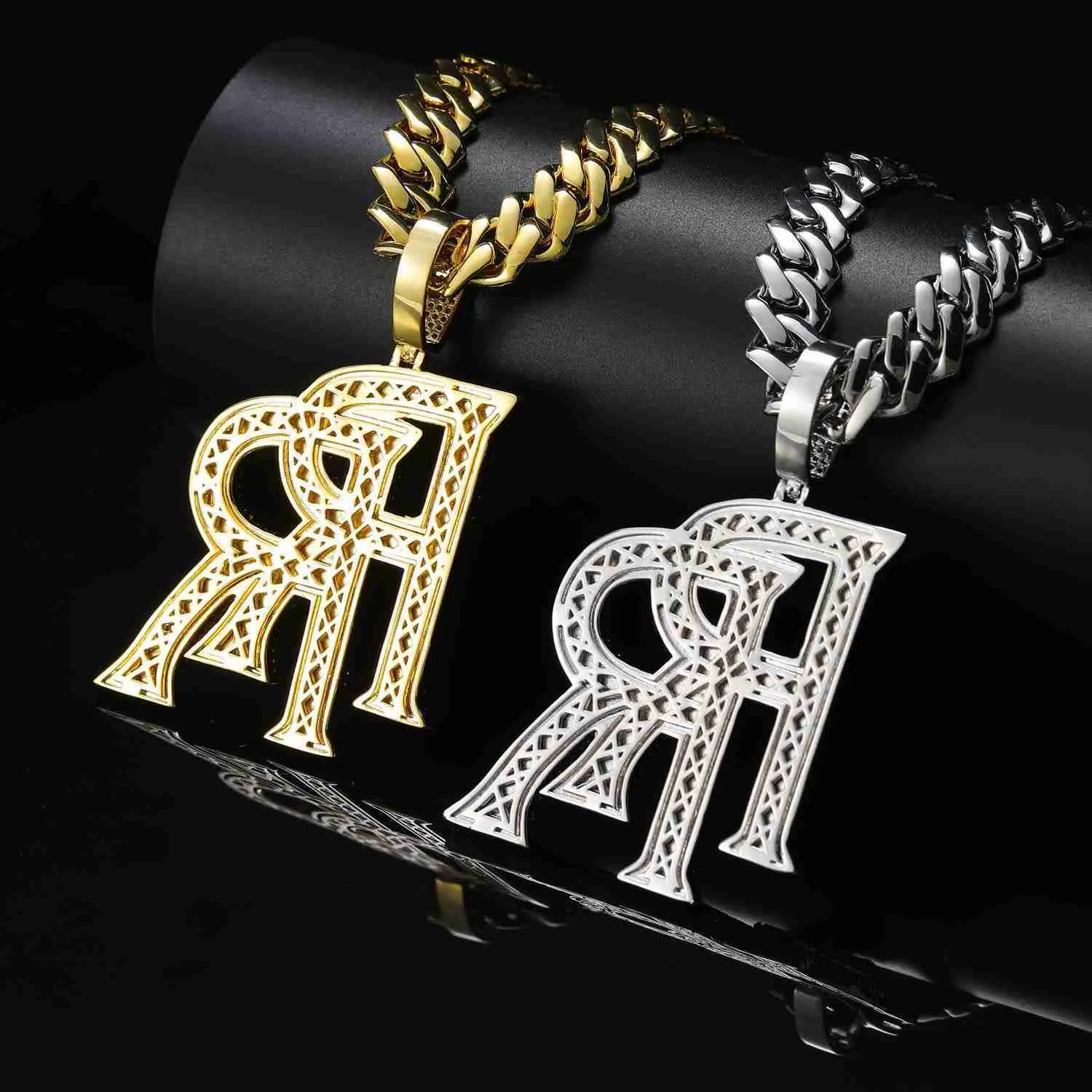 Necklace maschile Hip Hop Necklace Roddy ricca di ciondolo per lettere Royce Double La Rolls ...