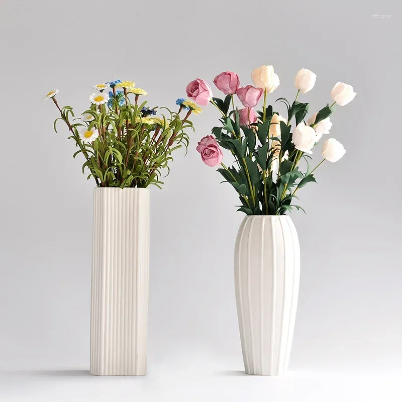 Vase Ceramic Vase Nordic Modernスタイル