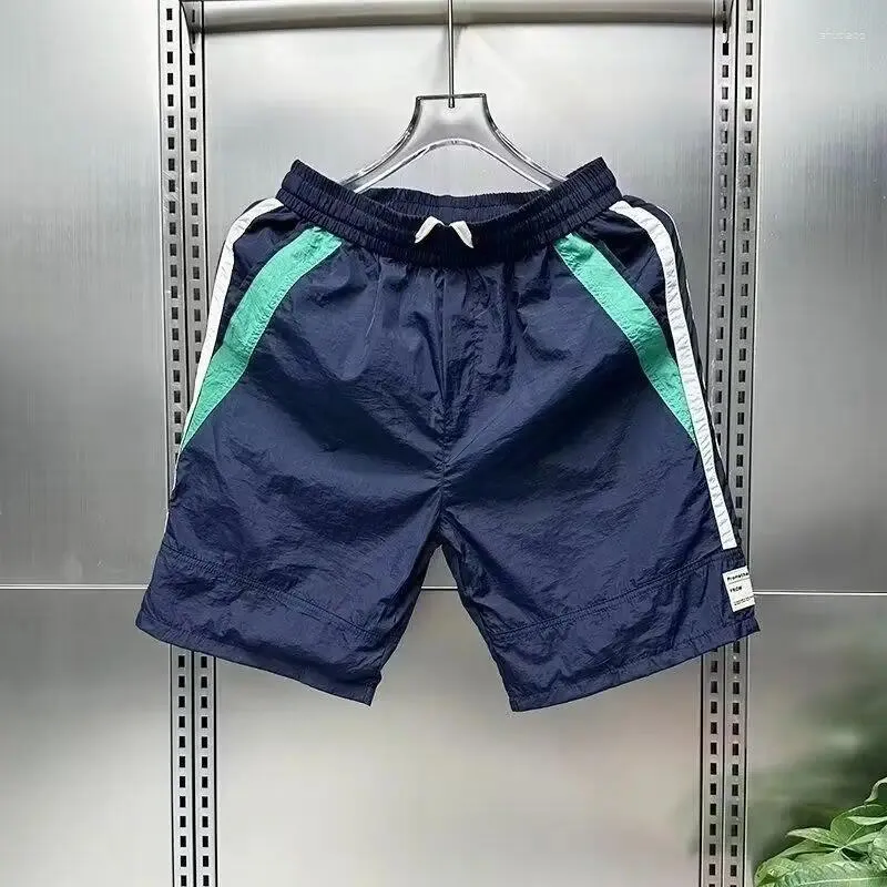 Shorts masculins 2024 Été mince à séchage à séchage Pantalon de la longueur du genou plage Sports Pirate Youth Fashion Trendy Brand