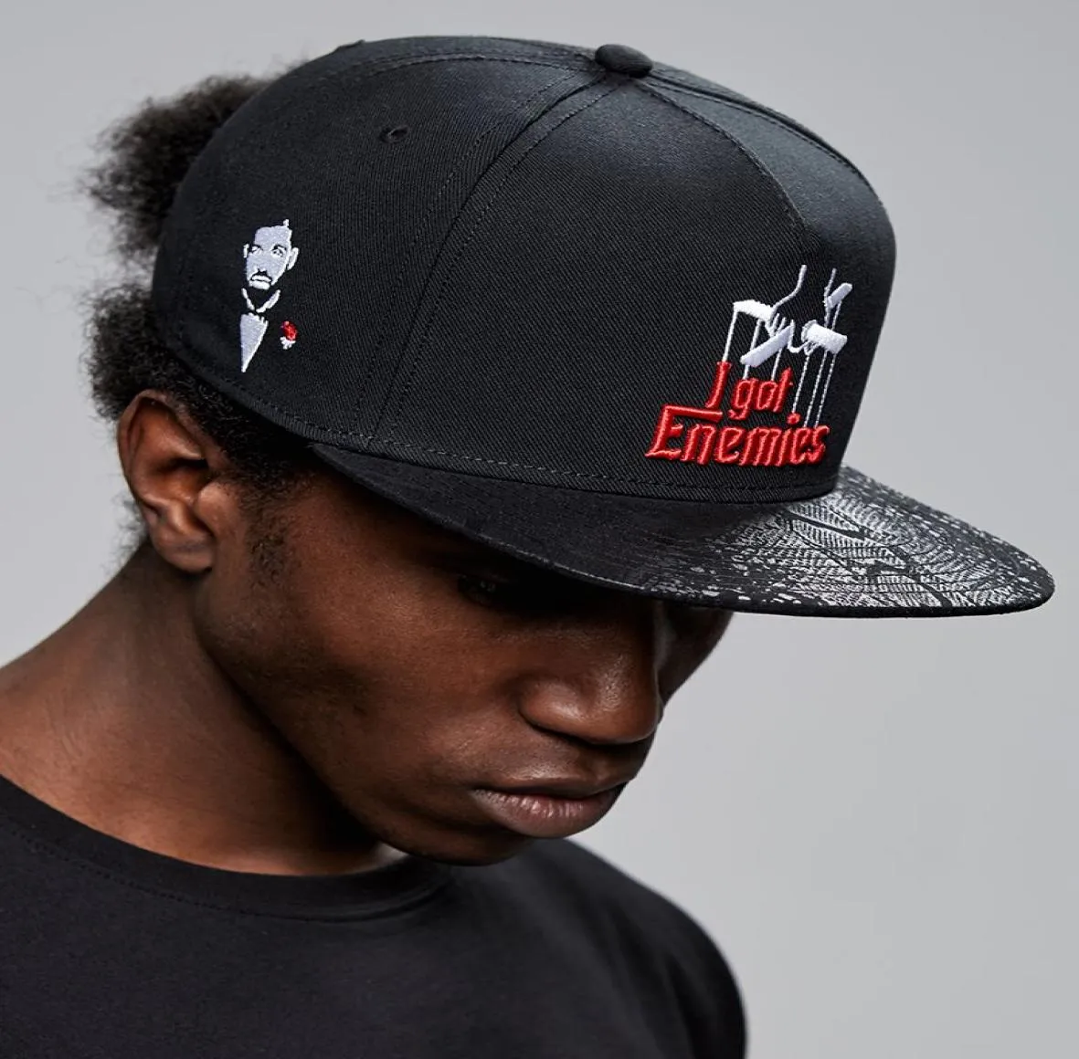 HAT HAT de alta qualidade Moda clássica Hip Hop Man Cheap Mulher Snapbacks Black Red CS WL Inimigos Cap1940085