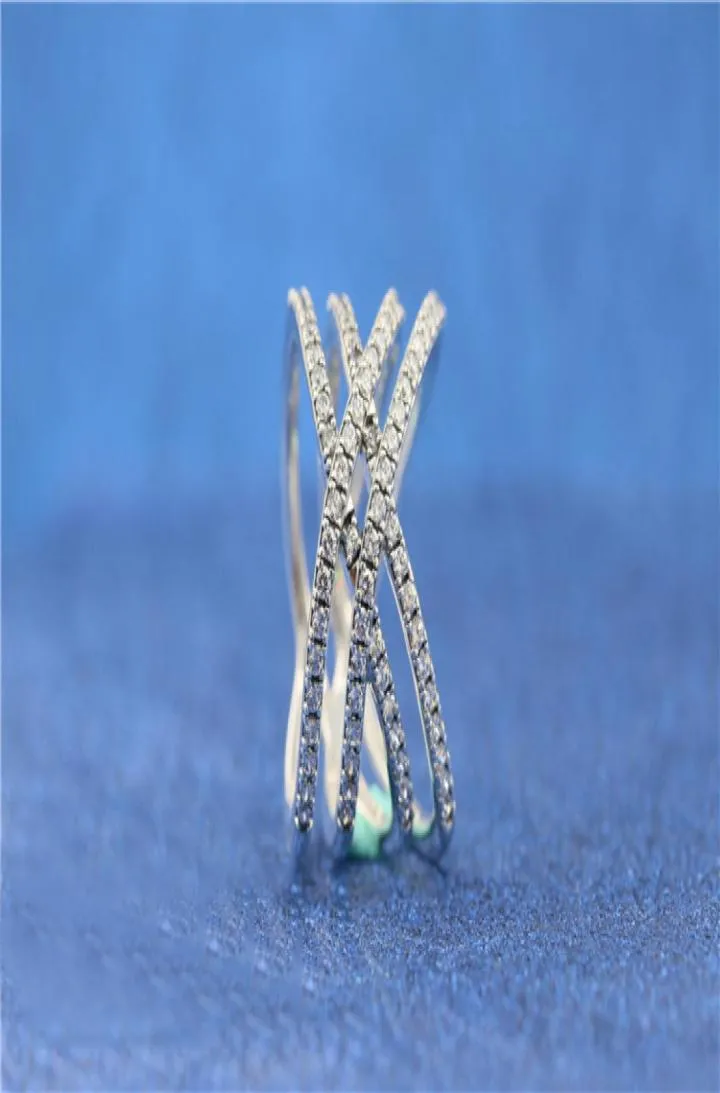Bonnes anneaux en diamant CZ en gros avec boîte à cadeau originale pour 925 Sterling Silver Women's Randon Set Accessoires de mode8083578