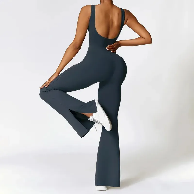 Woman Gym tendit la mode Suit sport sans couture avec pantalon fustile un morceau de yoga danse féminin de fitness sportiel 240425