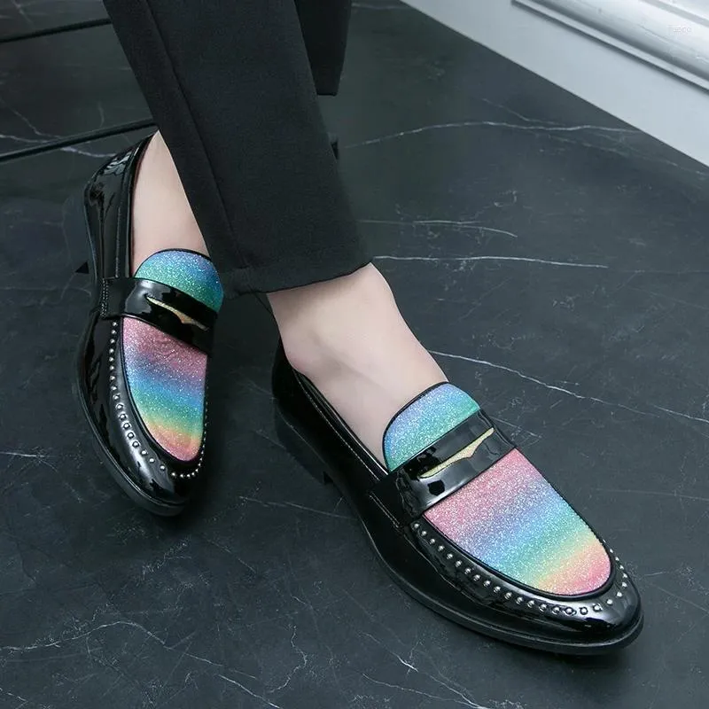 Buty swobodne mokasy skórzane luksusowy projektant marki społecznej mody dorosłych Moccasins Sapato Masculino
