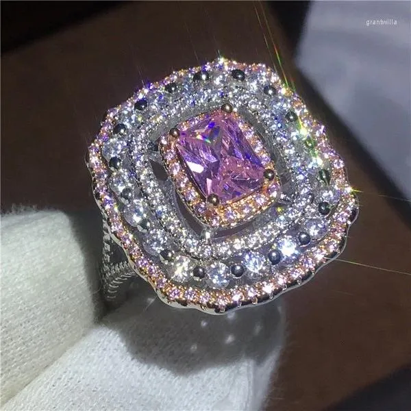 Com Side Stones Luxo Cubic Zircon Ring Jewelry White Gold Promova de festas de noivado de amor para mulheres