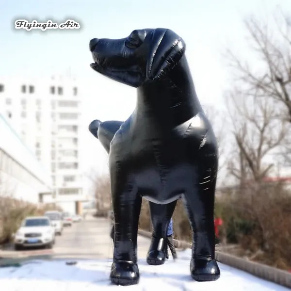 Großhandelspezifisch Customized niedliches Tiermodell aufblasbare Dobermann Statue 3m/6m großer schwarzer Hund Luft geblasener Welpen -Skulptur für Outdoor -Event -Show