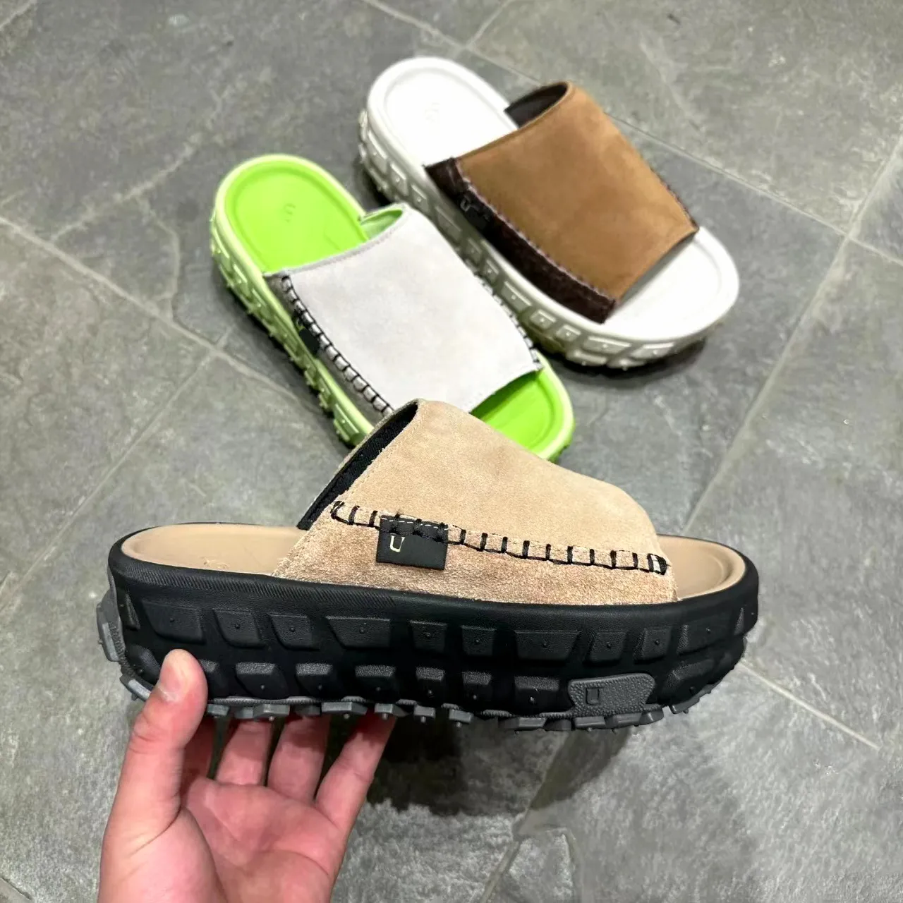 Venture Daze Slide Summer Sliders Luxus Slipers Beach Pool Plattform Sandalen Damen Outdoor Gummi Leder Neue Style Mule Loafer Männer Designer Sandale Freizeitschuhe