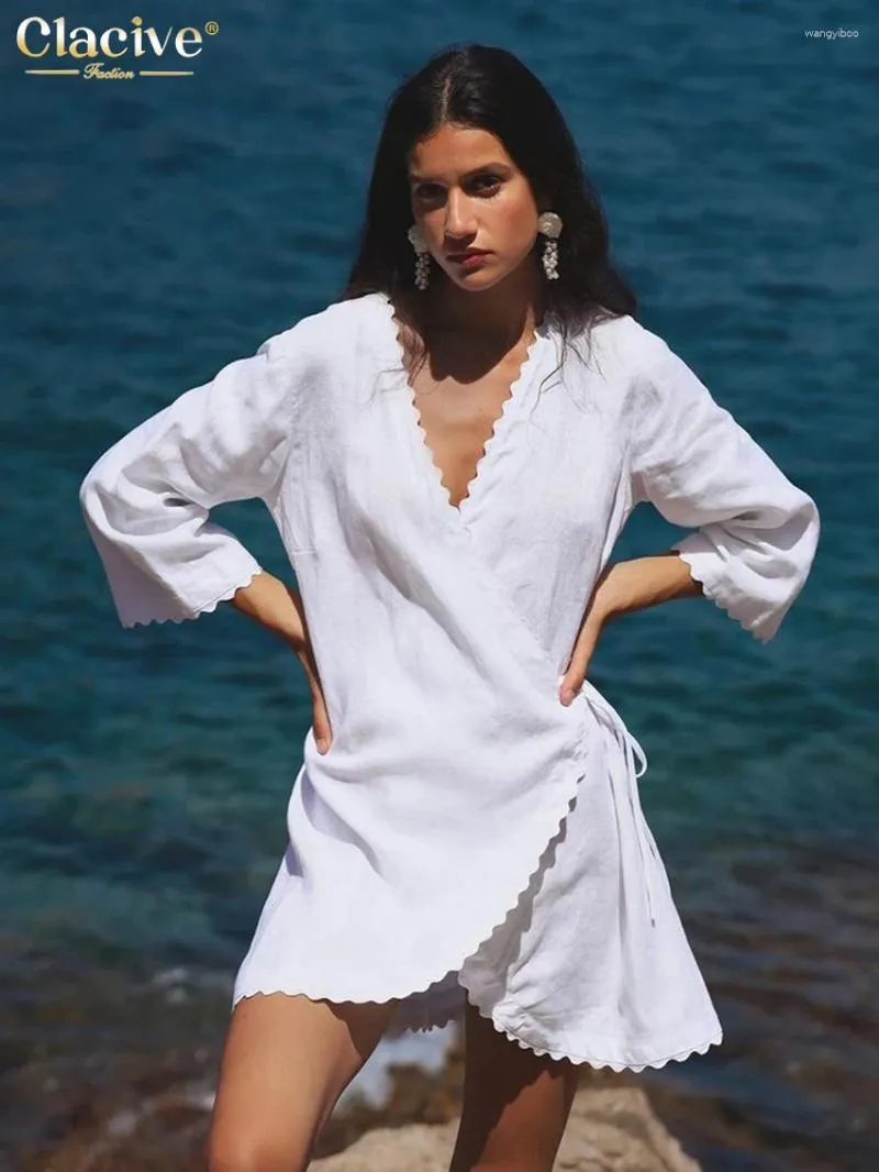 Robes décontractées robe coton blanc clochards dames en V